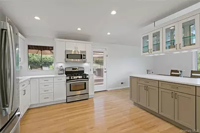 239 Carolina Road, Yorktown Heights, NY 10598 - Photo 12