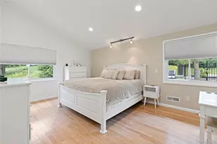 239 Carolina Rd, Yorktown Heights, NY 10598 - Photo 14