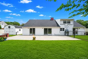 5 Horseshoe Dr, Holbrook, NY 11741 - Photo 12