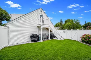 5 Horseshoe Dr, Holbrook, NY 11741 - Photo 8