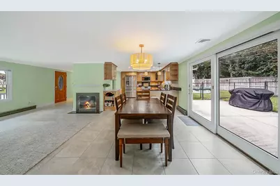5 Horseshoe Drive, Holbrook, NY 11741 - Photo 18