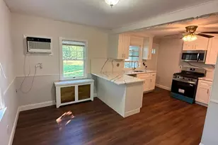 375 S 3rd St, Lindenhurst, NY 11757 - Photo 26
