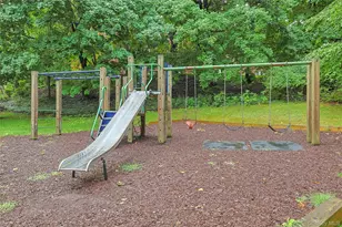 140 N Broadway, Irvington, NY 10533 - Photo 16