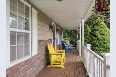 14 Southaven Drive, Brookhaven, NY 11719 - Photo 2