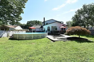 2224 Louis Kossuth Ave, Ronkonkoma, NY 11779 - Photo 28