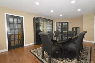 2224 Louis Kossuth Ave, Ronkonkoma, NY 11779 - Photo 8