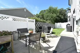 2224 Louis Kossuth Ave, Ronkonkoma, NY 11779 - Photo 26