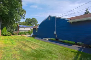 17 Bayberry Rd, Ronkonkoma, NY 11779 - Photo 20