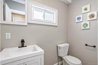 1365 Langdon Boulevard, Rockville Centre, NY 11570 - Photo 16