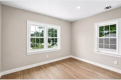 1365 Langdon Boulevard, Rockville Centre, NY 11570 - Photo 12