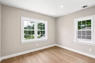 1365 Langdon Blvd, Rockville Centre, NY 11570 - Photo 12
