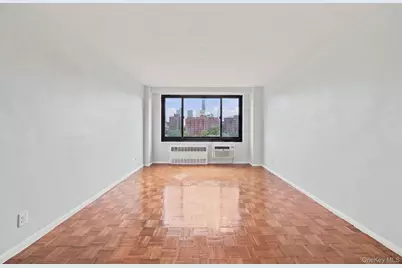185 Hall Street #1010, Brooklyn, NY 11205 - Photo 2