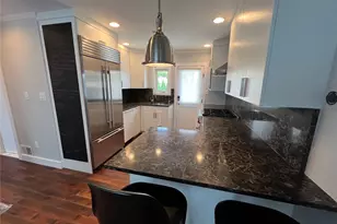 43 Crescent St, Hicksville, NY 11801 - Photo 2
