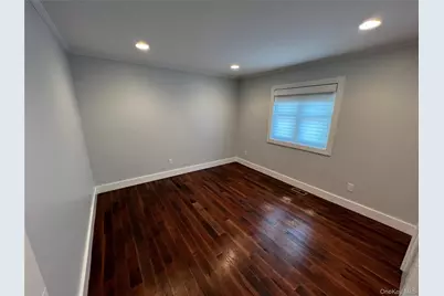 43 Crescent Street, Hicksville, NY 11801 - Photo 10