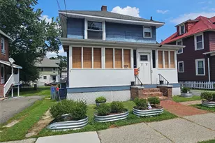 23 Harrison St, Middletown, NY 10940 - Photo 2
