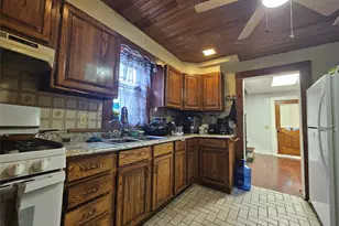 23 Harrison St, Middletown, NY 10940 - Photo 10