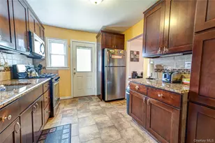 578 Northern Pkwy, Uniondale, NY 11553 - Photo 8
