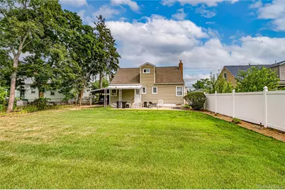 578 Northern Parkway, Uniondale, NY 11553 - Photo 16