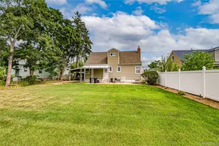 578 Northern Pkwy, Uniondale, NY 11553 - Photo 16