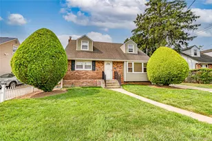 578 Northern Pkwy, Uniondale, NY 11553 - Photo 2