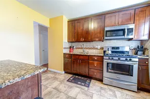 578 Northern Pkwy, Uniondale, NY 11553 - Photo 6