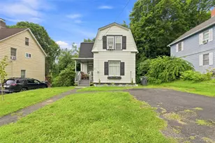 21 Shuit Pl, Central Valley, NY 10917 - Photo 2
