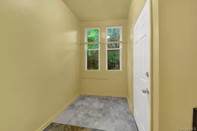 89 Saratoga Avenue #1, Yonkers, NY 10705 - Photo 2