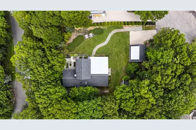36 Breezy Drive, Sag Harbor, NY 11963 - Photo 4