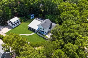 36 Breezy Dr, Sag Harbor, NY 11963 - Photo 2