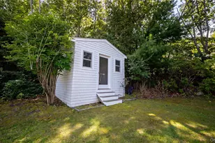 36 Breezy Dr, Sag Harbor, NY 11963 - Photo 32