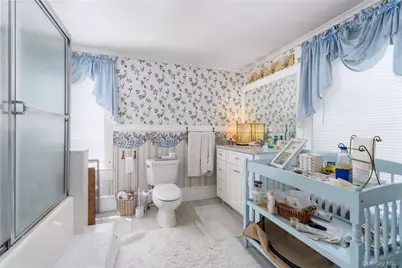 93 Buell Lane, East Hampton, NY 11937 - Photo 16