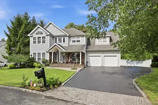 48 Province Dr, South Setauket, NY 11720 - Photo 2