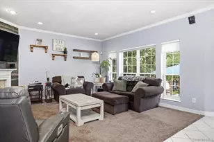 48 Province Dr, South Setauket, NY 11720 - Photo 10