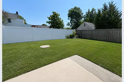 36 Gerard Street, Patchogue, NY 11772 - Photo 14