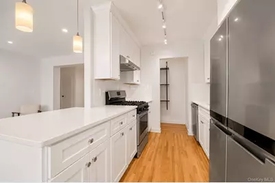 91 Van Cortlandt Avenue W #6E, Bronx, NY 10463 - Photo 4