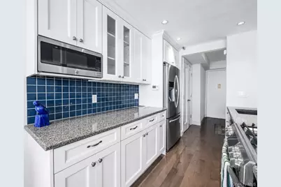4-74 48th Avenue #29H, Long Island City, NY 11109 - Photo 8