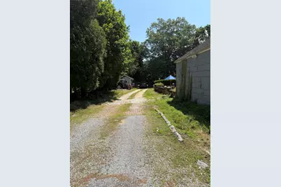 2212 Route 106, Syosset, NY 11791 - Photo 4