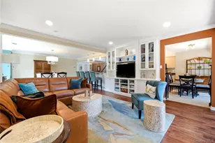 93 Boathouse Ln W, Bay Shore, NY 11706 - Photo 16