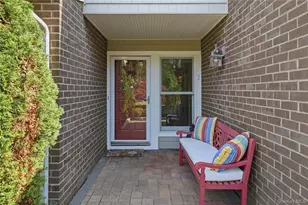 93 Boathouse Ln W, Bay Shore, NY 11706 - Photo 4