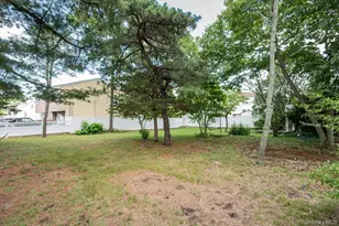 307 Old Country Rd, Melville, NY 11747 - Photo 18
