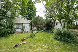 307 Old Country Rd, Melville, NY 11747 - Photo 20