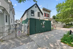 718 E 99th St, Brooklyn, NY 11236 - Photo 1