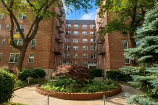 14445 Sanford, Flushing, NY 11355 - Photo 6
