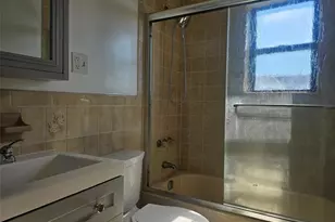 39-22 211th St, Bayside, NY 11361 - Photo 14