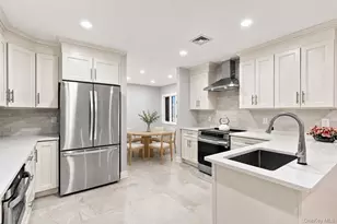 3 Willada Ln, Glen Cove, NY 11542 - Photo 8
