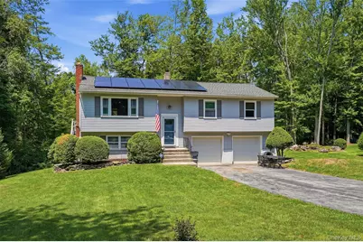 12 Talbot Drive, Pleasant Valley, NY 12569 - Photo 2
