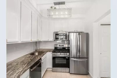 150 Surf Drive #482, Bronx, NY 10473 - Photo 8