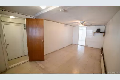 3830 Barnes Avenue, Bronx, NY 10467 - Photo 24