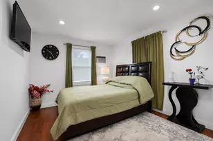 258-10 87th Rd, Floral Park, NY 11001 - Photo 12