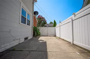 681 Stowe Ave, Baldwin, NY 11510 - Photo 36